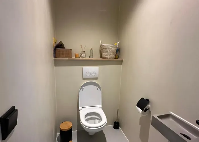 With Pool Table And Optional Sauna & Hot Tub Appartement *