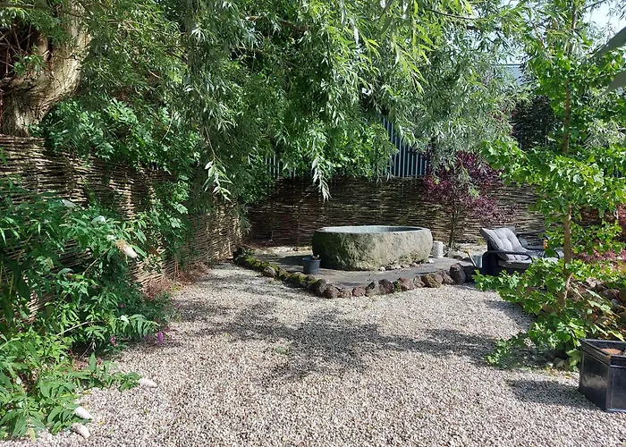 With Pool Table And Optional Sauna & Hot Tub Appartement *